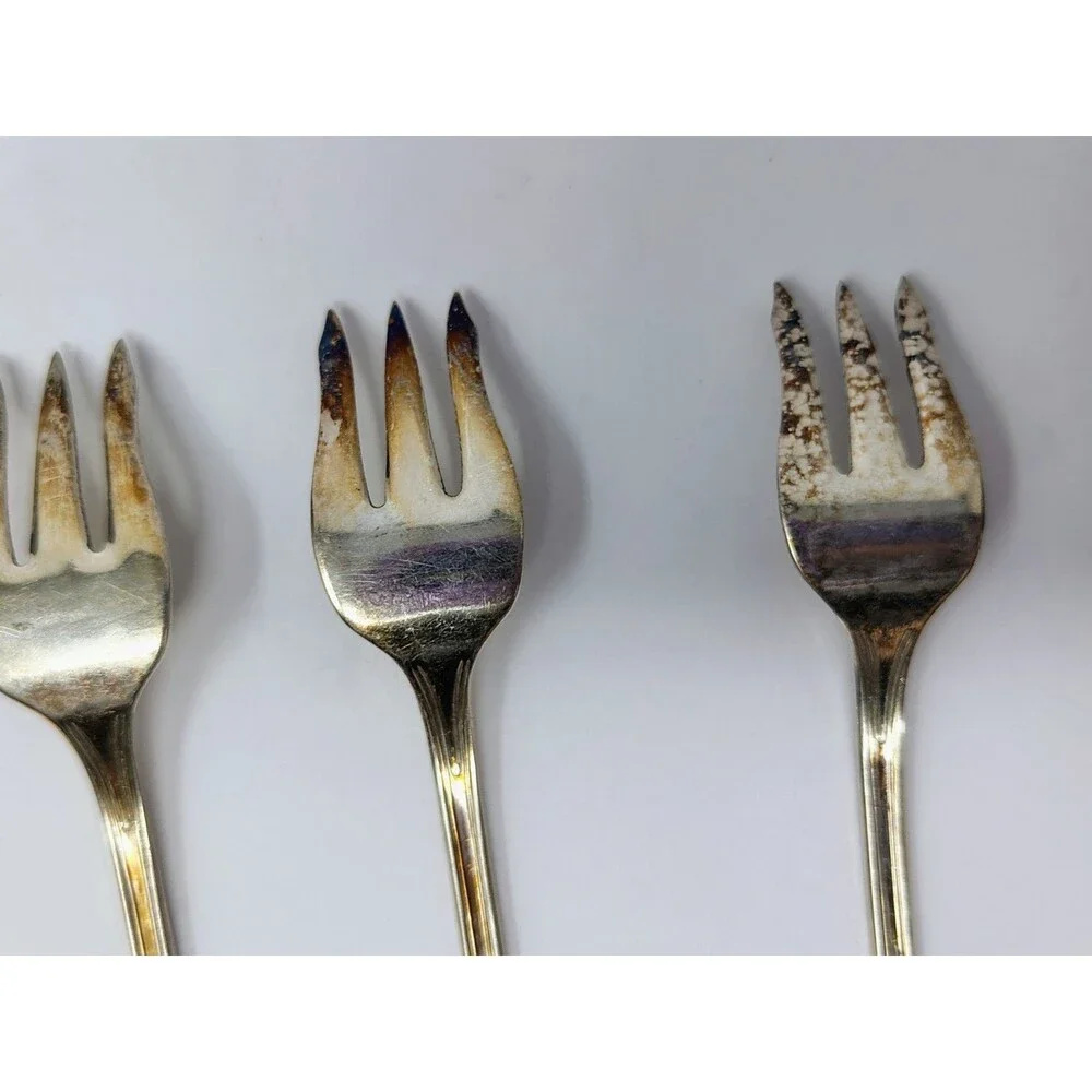 Oneida Rosemary Rockford Silverplate Set Of 9 Cocktail Forks Art Deco MCM